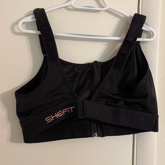 SHEFIT Ultimate 5LUXE Sports Bra - Picture 2 of 4